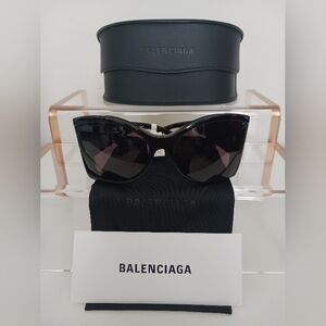 Balenciaga - Havana Oversized Cat-Eye Sunglasses
